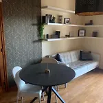Elite - Urban Chic & Terrace בארי