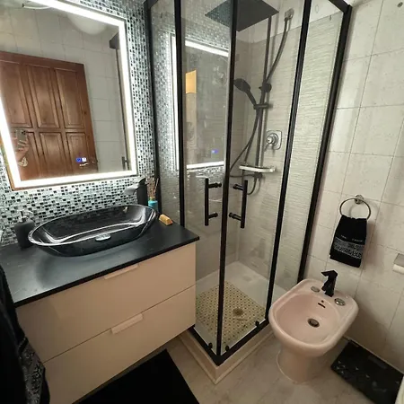 Elite - Urban Chic & Terrace Appartement Bari