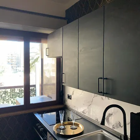 Elite - Urban Chic & Terrace דירה