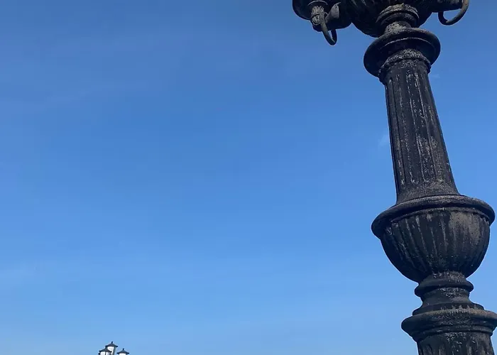 Elite - Urban Chic & Terrace בארי