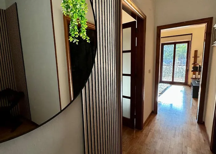 Elite - Urban Chic & Terrace Apartment