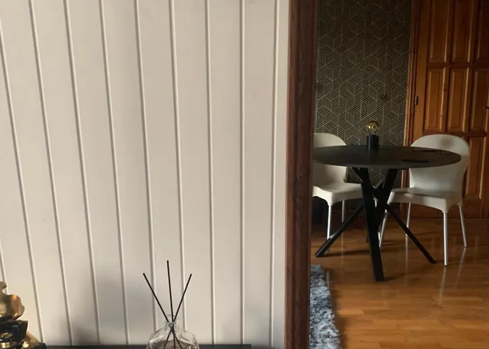 Elite - Urban Chic & Terrace Apartment *